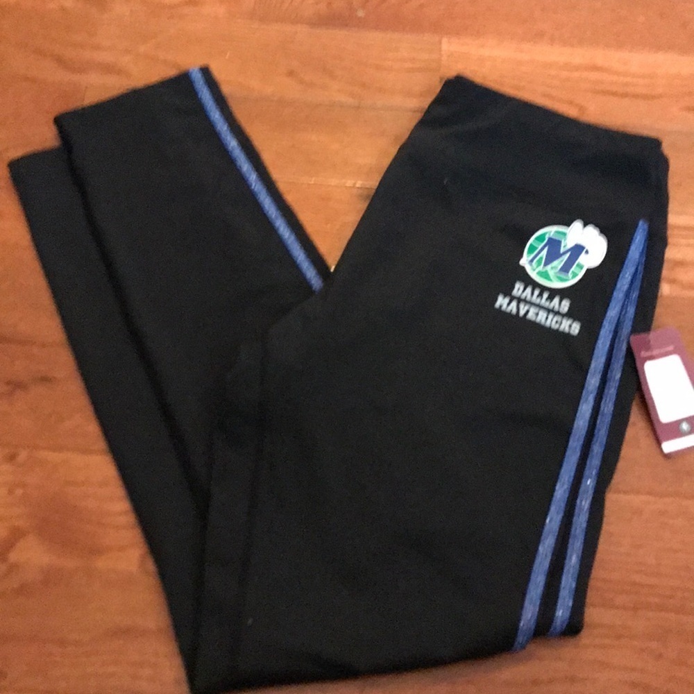 Nwt women’s Dallas Mavericks pants 2XL